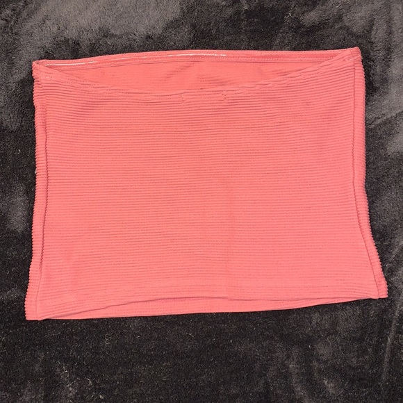 Top - Picture 2 of 2